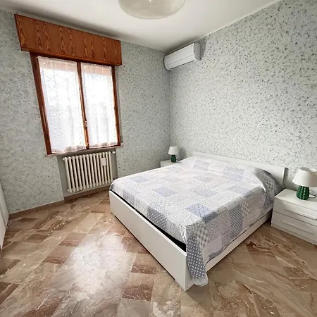 Izz1 - Motor&food Valley - Posto Auto Privato Apartment *