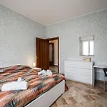 Izz1 - Motor&food Valley - Posto Auto Privato *