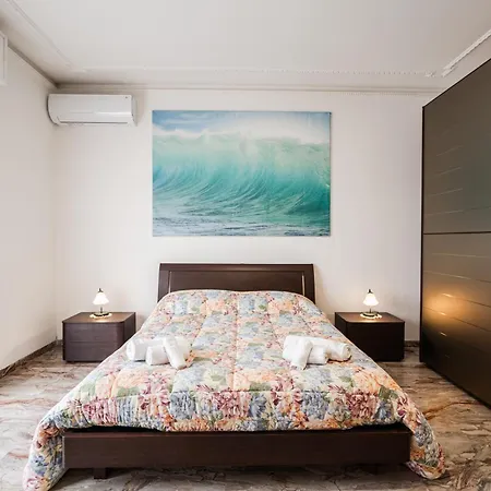 Apartmán Izz1 - Motor&food Valley - Posto Auto Privato *