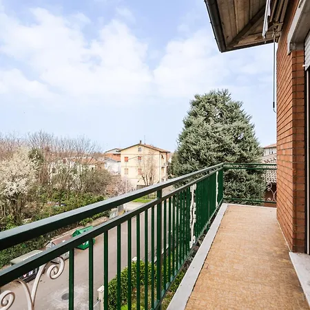 Izz1 - Motor&food Valley - Posto Auto Privato Apartmán *