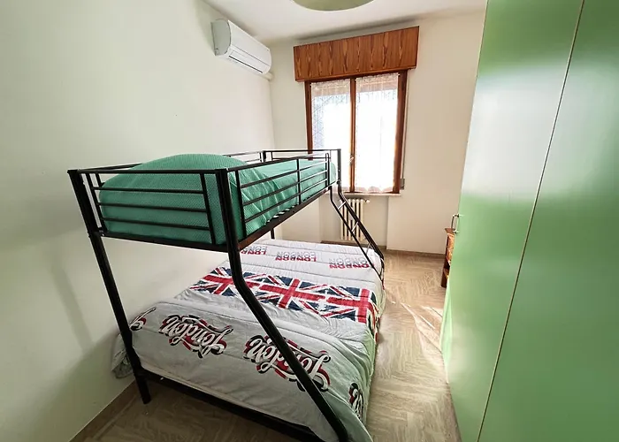 Izz1 - Motor&food Valley - Posto Auto Privato * فورمجيني